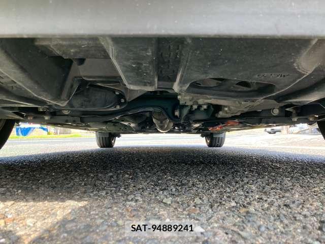 Toyota SIENTA 2019-04 8285790-15