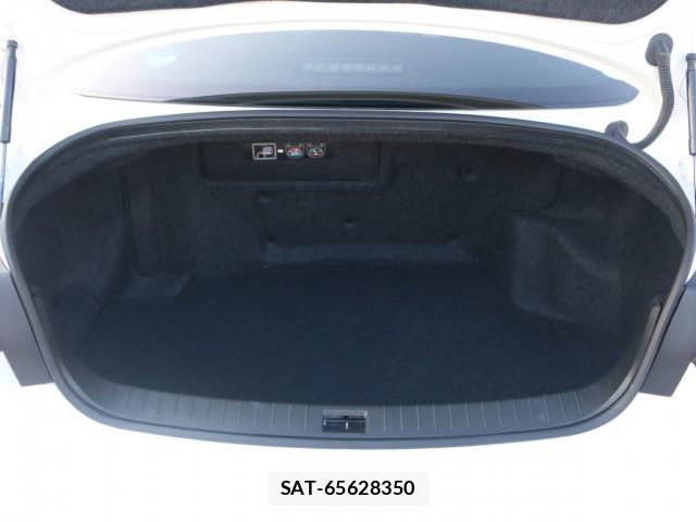 Nissan SKYLINE 2015-06 8277587-18