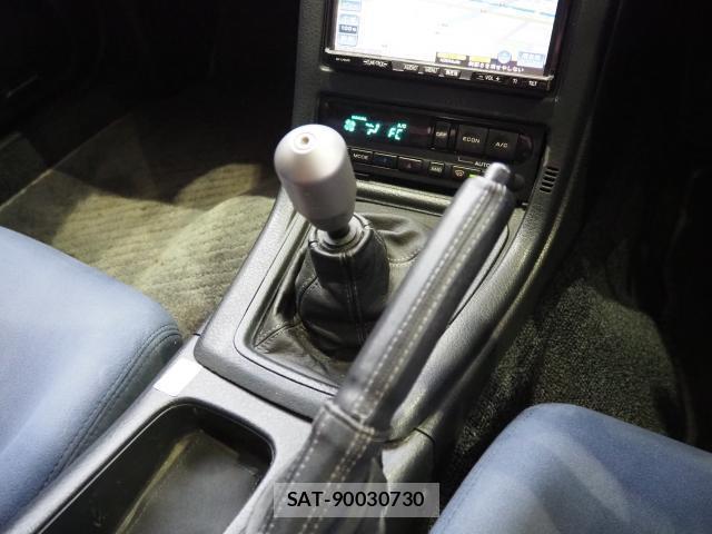 Nissan SKYLINE 1992-12 8277706-4