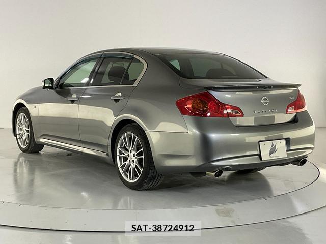 Nissan SKYLINE 2011-03 8280810-4