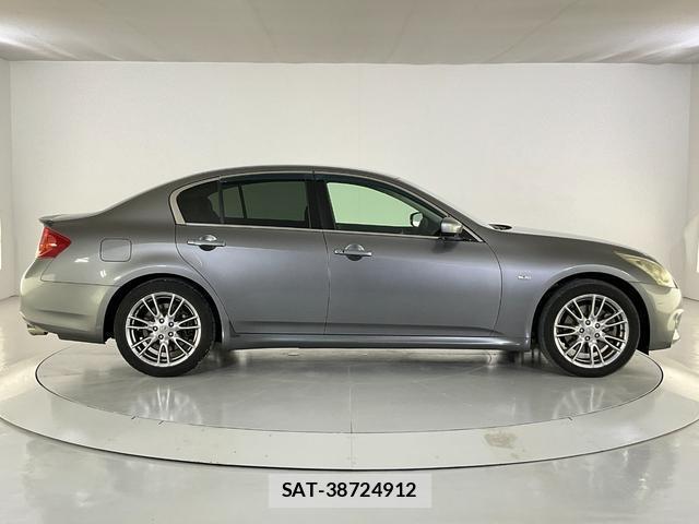 Nissan SKYLINE 2011-03 8280810-7