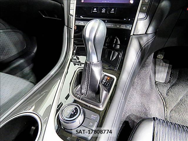 Nissan SKYLINE 2014-09 8281226-17