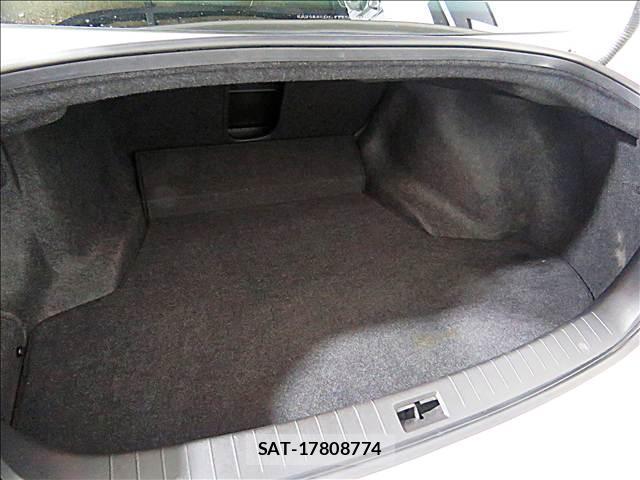 Nissan SKYLINE 2014-09 8281226-18