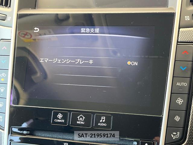 Nissan SKYLINE 2018-01 8284455-6