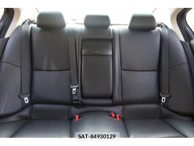 Nissan SKYLINE 2015-12 8284796-9