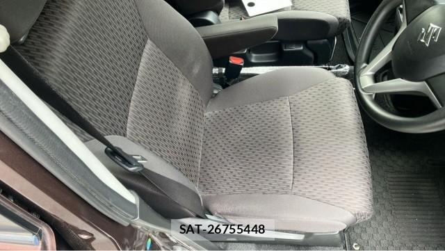 Suzuki SOLIO 2015-12 8280490-5