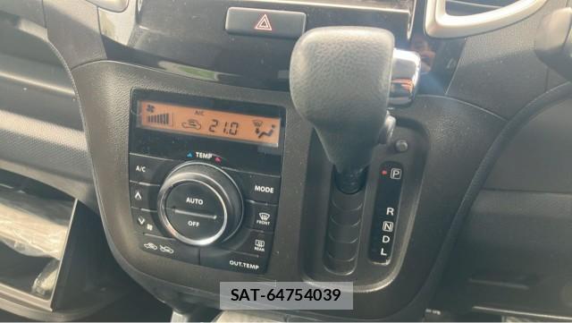 Suzuki SOLIO 2011-11 8281804-14