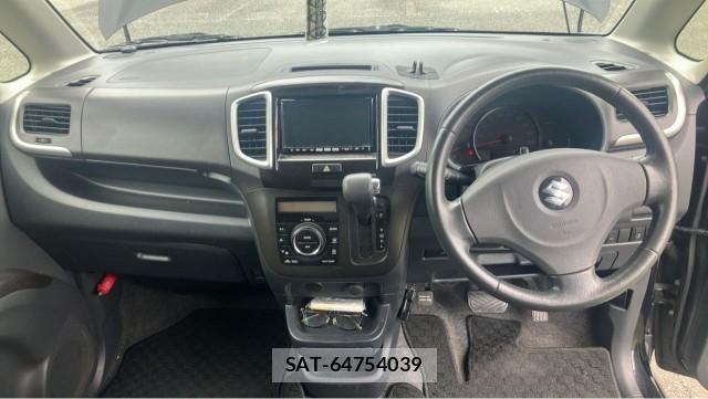 Suzuki SOLIO 2011-11 8281804-2