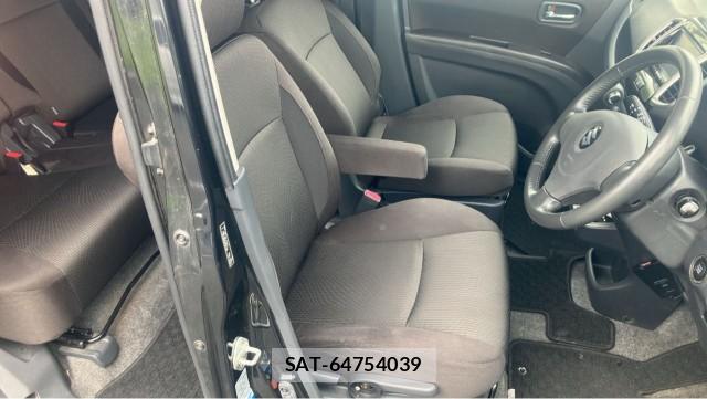 Suzuki SOLIO 2011-11 8281804-5