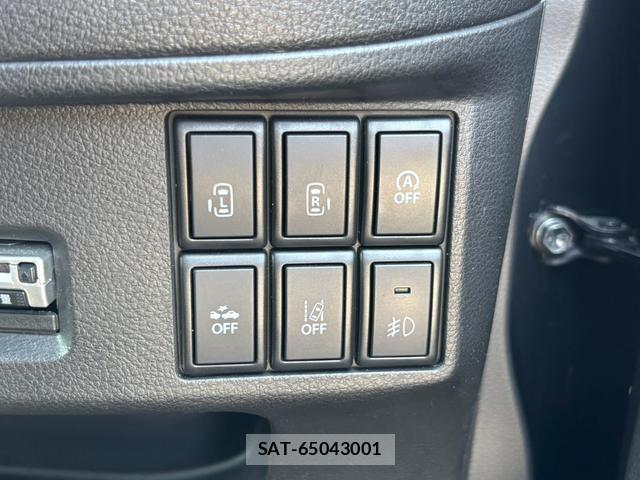 Suzuki SPACIA 2018-01 8283388-11