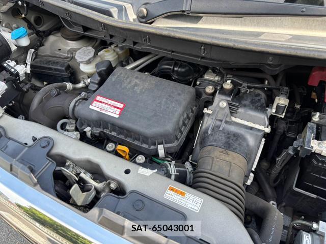 Suzuki SPACIA 2018-01 8283388-18