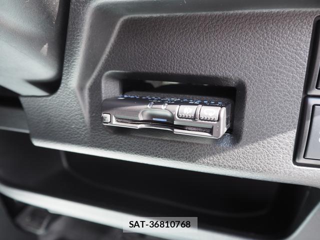 Suzuki SPACIA 2017-03 8284159-17