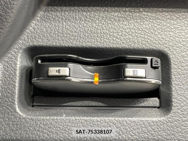Suzuki SPACIA 2013-09 8278790-6