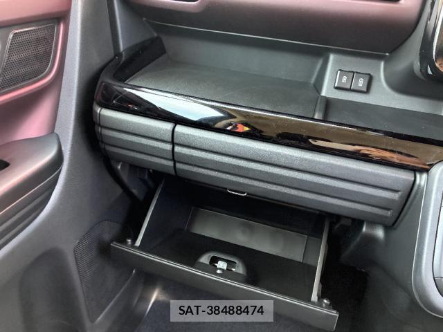 Suzuki SPACIA 2026-02 8280313-14