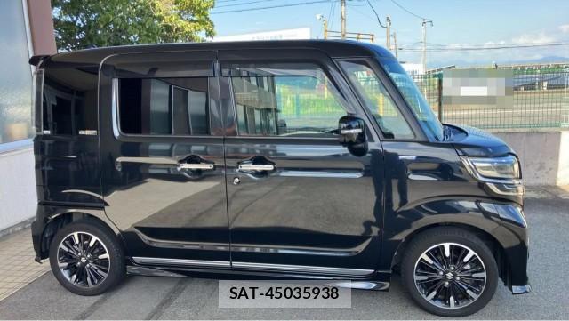 Suzuki SPACIA 2018-10 8282099-3