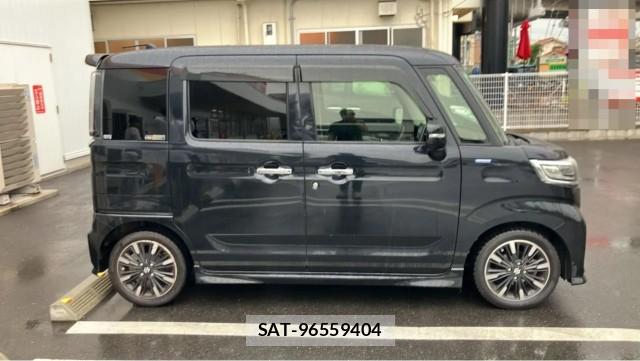 Suzuki SPACIA 2019-05 8282258-3