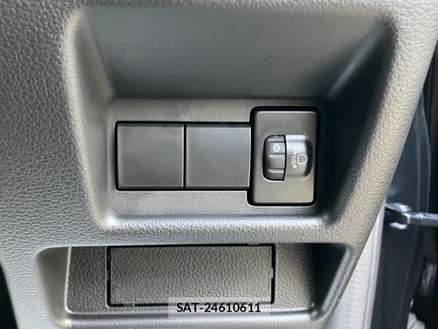 Suzuki SPACIA 2024-11 8282598-7