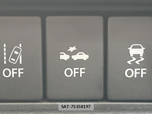 Suzuki SPACIA 2022-08 8282852-5