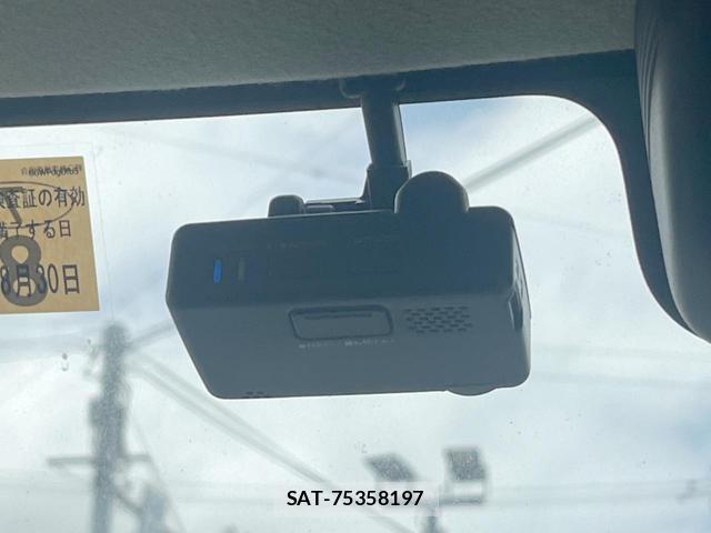 Suzuki SPACIA 2022-08 8282852-7