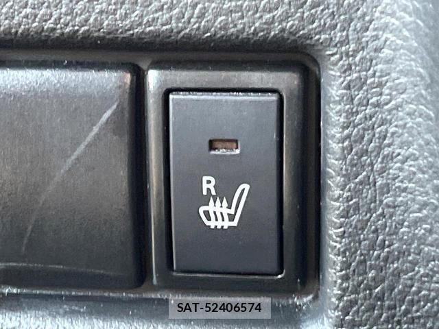 Suzuki SPACIA 2021-10 8283220-5
