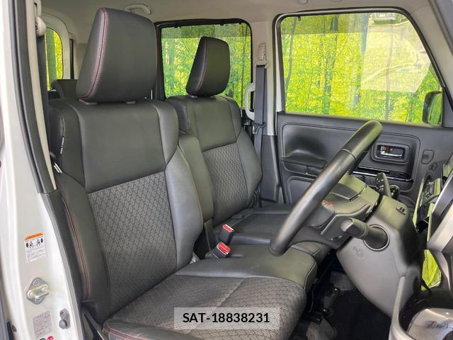 Suzuki SPACIA 2018-09 8284933-7