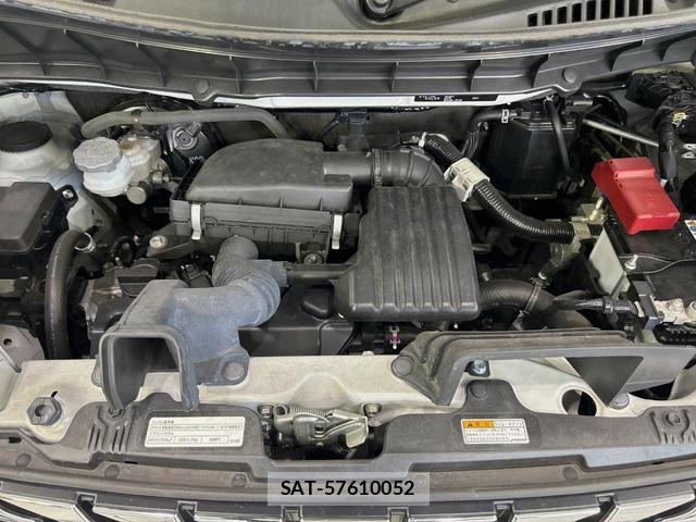 Suzuki SPACIA 2023-09 8284998-17