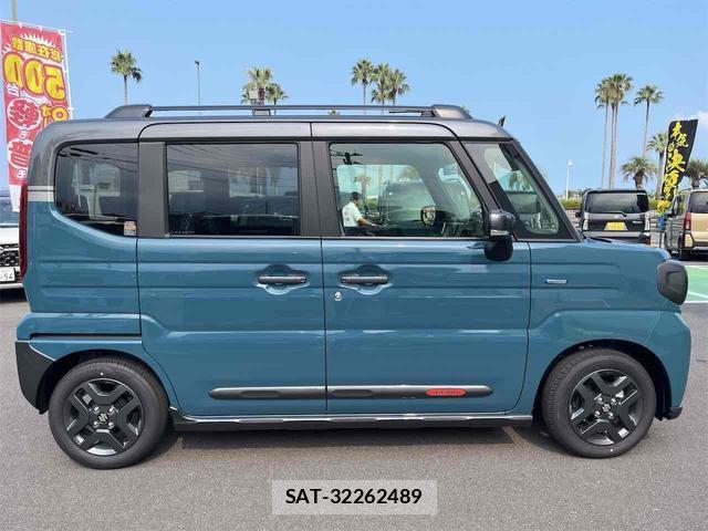 Suzuki SPACIA 2025-08 8277082-3