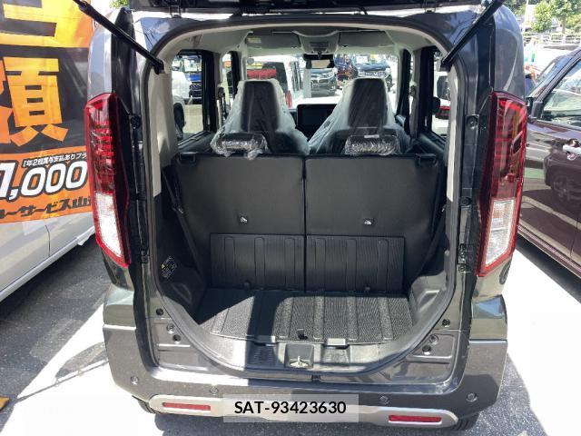 Suzuki SPACIA 2026-03 8280309-7