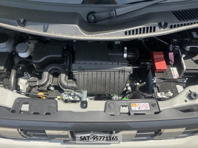 Suzuki SPACIA 2026-03 8280310-16