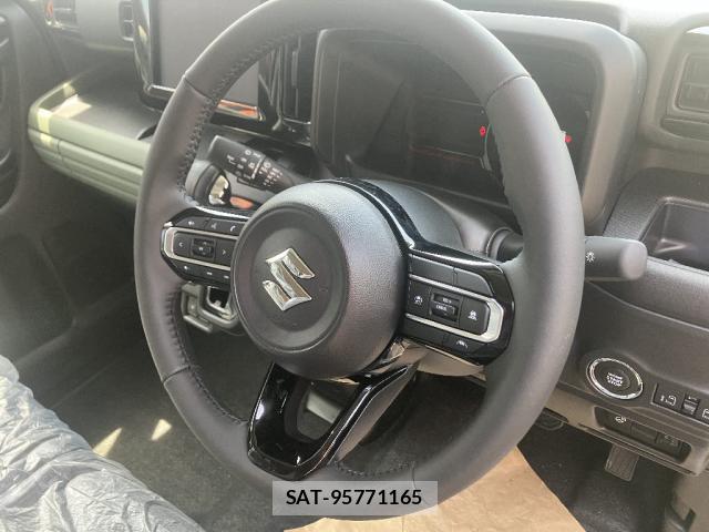 Suzuki SPACIA 2026-03 8280310-5