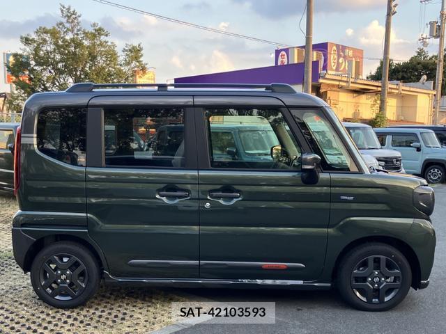 Suzuki SPACIA 2024-10 8282597-13