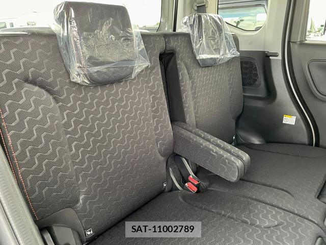 Suzuki SPACIA 2024-11 8282736-11