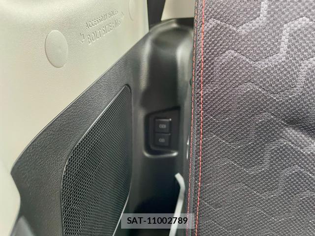 Suzuki SPACIA 2024-11 8282736-15