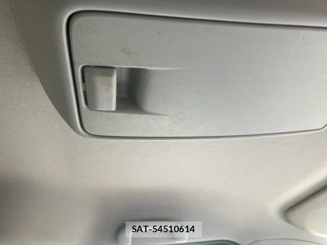 Suzuki SPACIA 2013-09 8277504-6