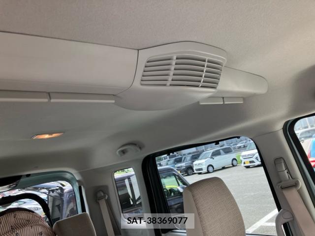 Suzuki SPACIA 2018-05 8279849-10