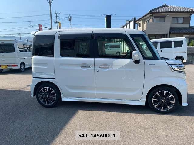 Suzuki SPACIA 2018-08 8280167-8