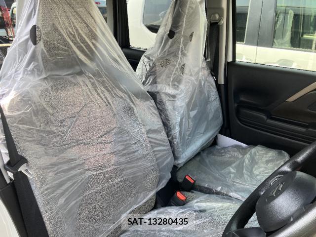 Suzuki SPACIA 2026-01 8280315-3