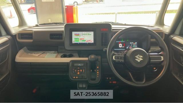 Suzuki SPACIA 2024-02 8281576-2