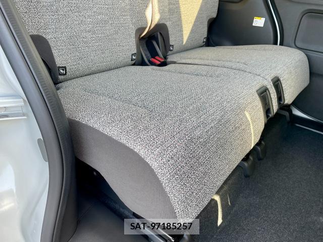 Suzuki SPACIA 2026-03 8282750-10