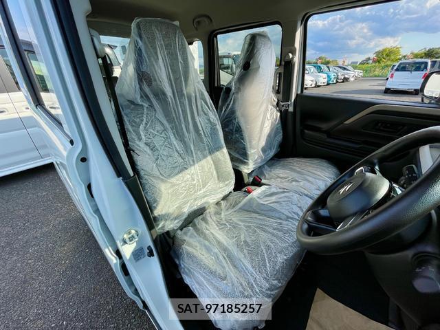 Suzuki SPACIA 2026-03 8282750-3