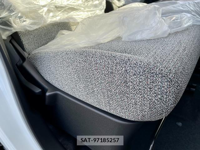 Suzuki SPACIA 2026-03 8282750-4