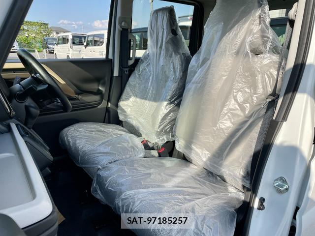 Suzuki SPACIA 2026-03 8282750-5