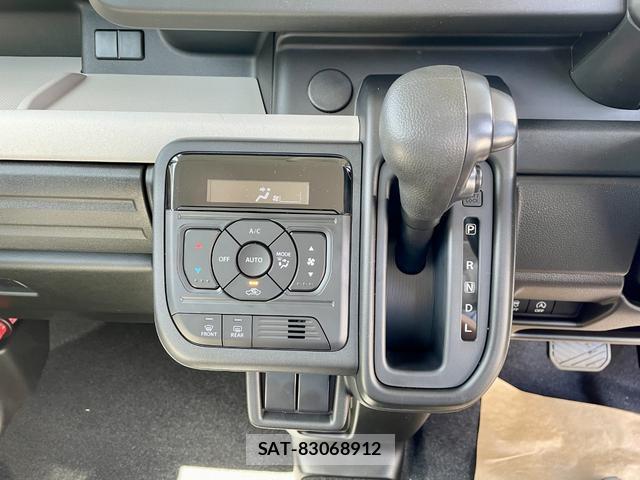 Suzuki SPACIA 2026-03 8282751-2