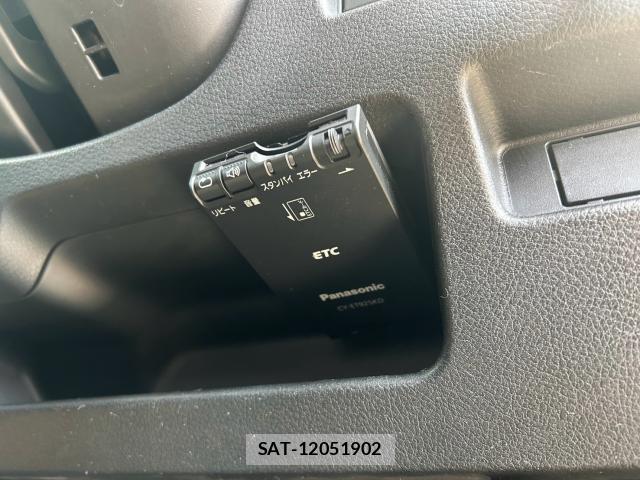 Suzuki SPACIA 2018-06 8283058-8