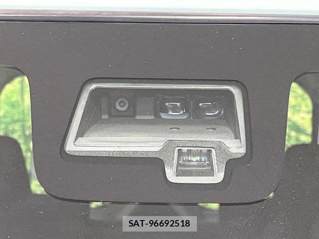 Suzuki SPACIA 2019-08 8283184-5