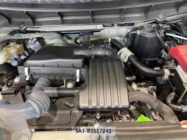 Suzuki SPACIA 2023-03 8283282-17