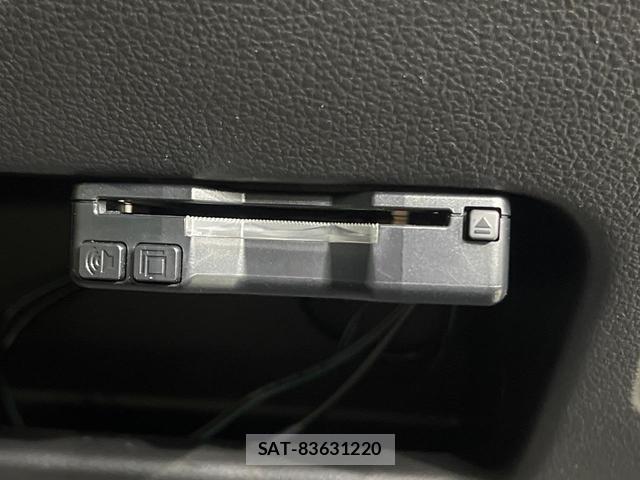 Suzuki SPACIA 2025-07 8283672-4