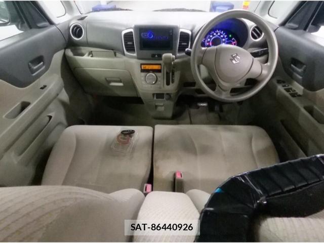 Suzuki SPACIA 2015-06 8283895-2