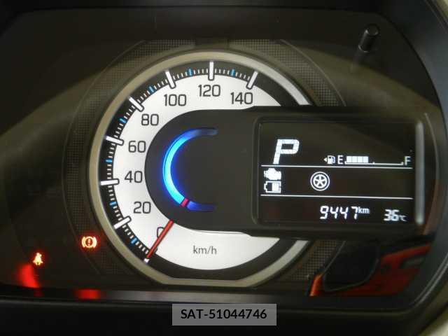 Suzuki SPACIA 2023-09 8284883-13