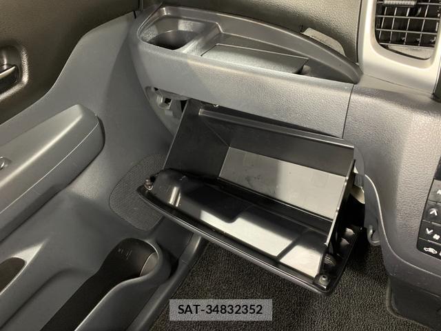 Suzuki SPACIA 2016-08 8285538-15